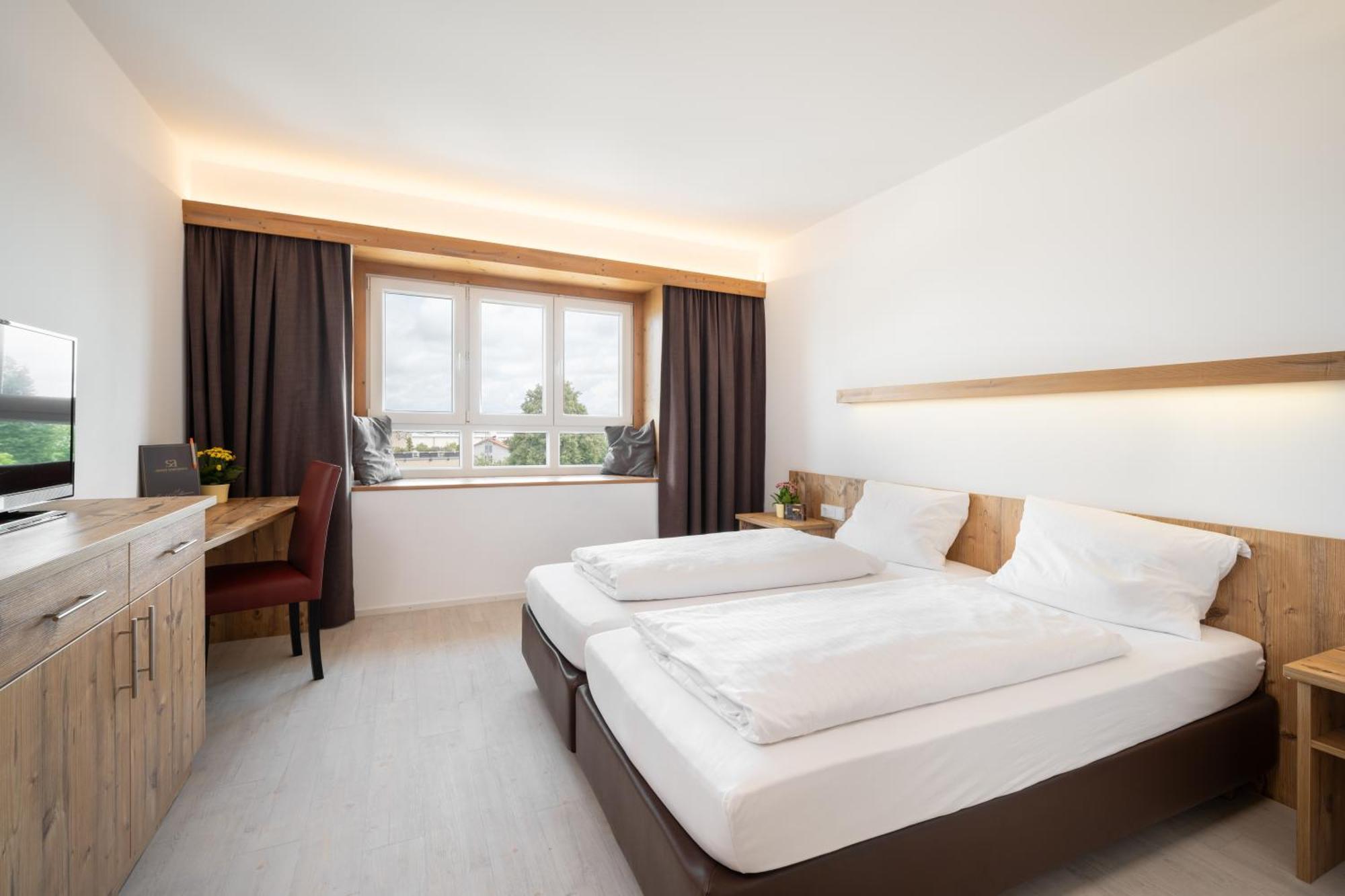 Snooze Apartments Holzkirchen  Exteriör bild